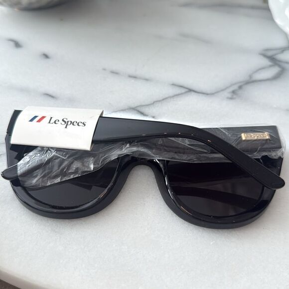 Le Specs AIR HEART SUNNIES